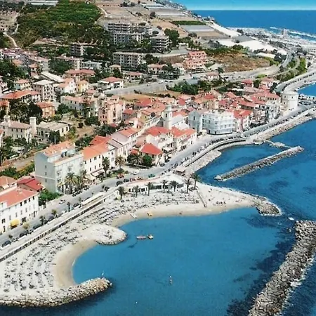 La Cocorita Rosa סנטו סטפנו אל מארה